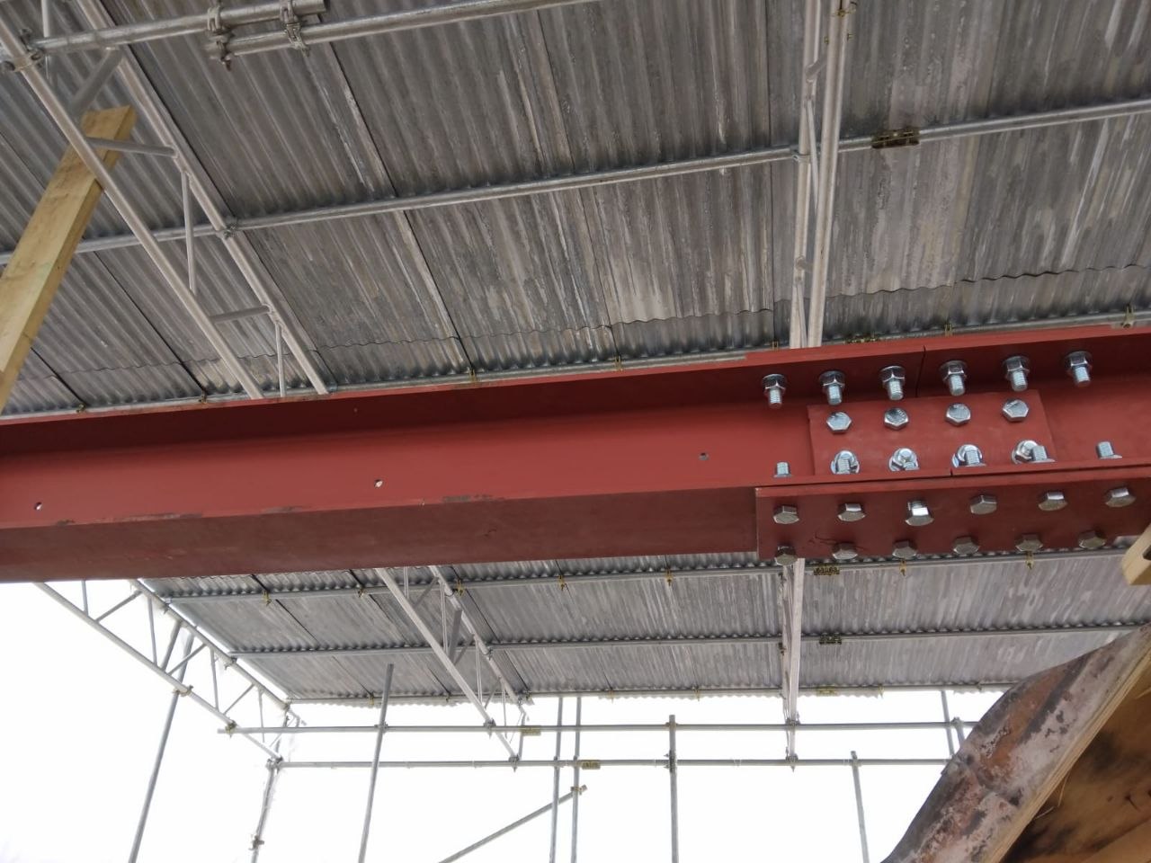 Steel beam and purlin installation