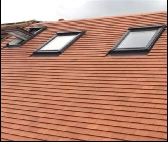 Roof tiling with velux windows